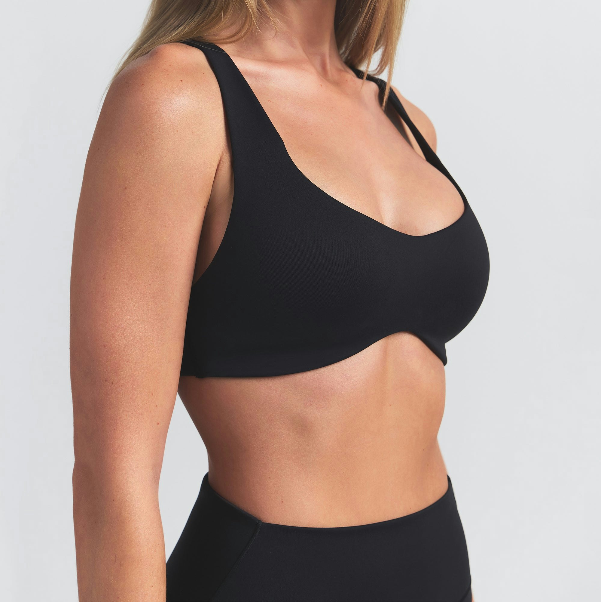 SHAPING SCOOP BRA