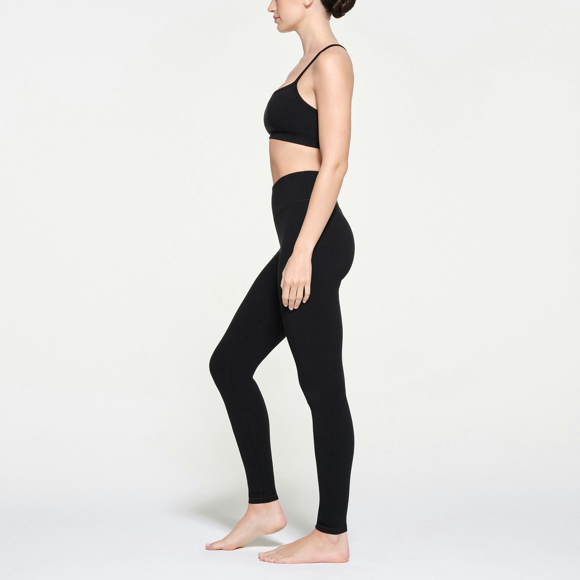 HIGH-WAISTED BANDED LEGGING