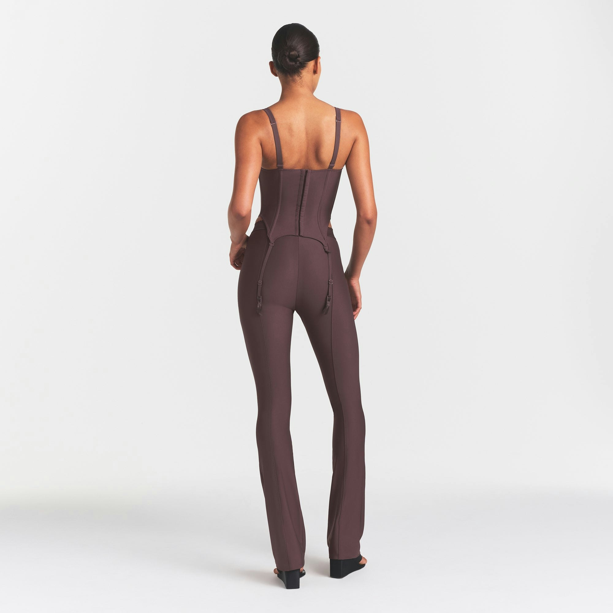 HIGH-WAISTED FLARE PANT - 4