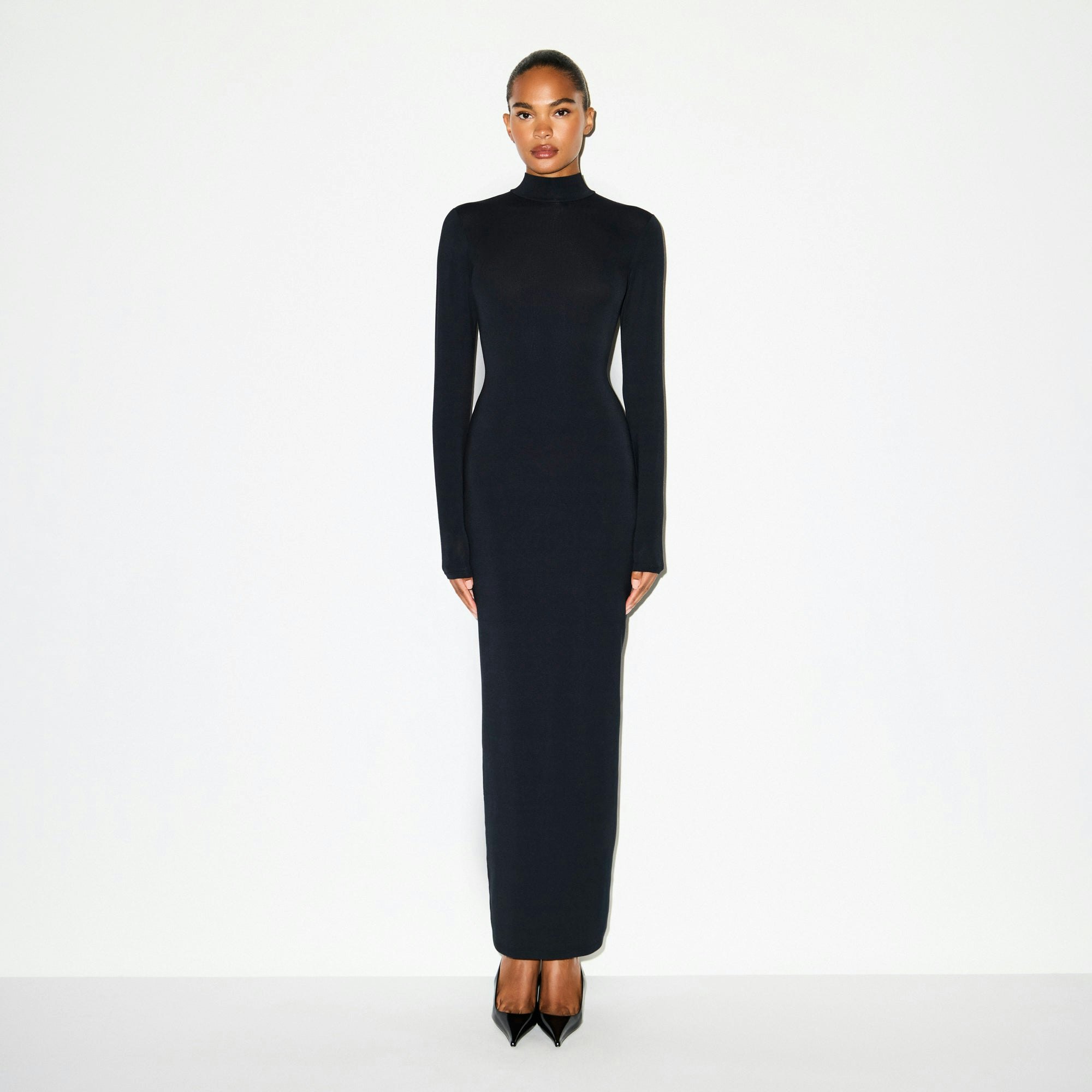 TURTLENECK LONG DRESS