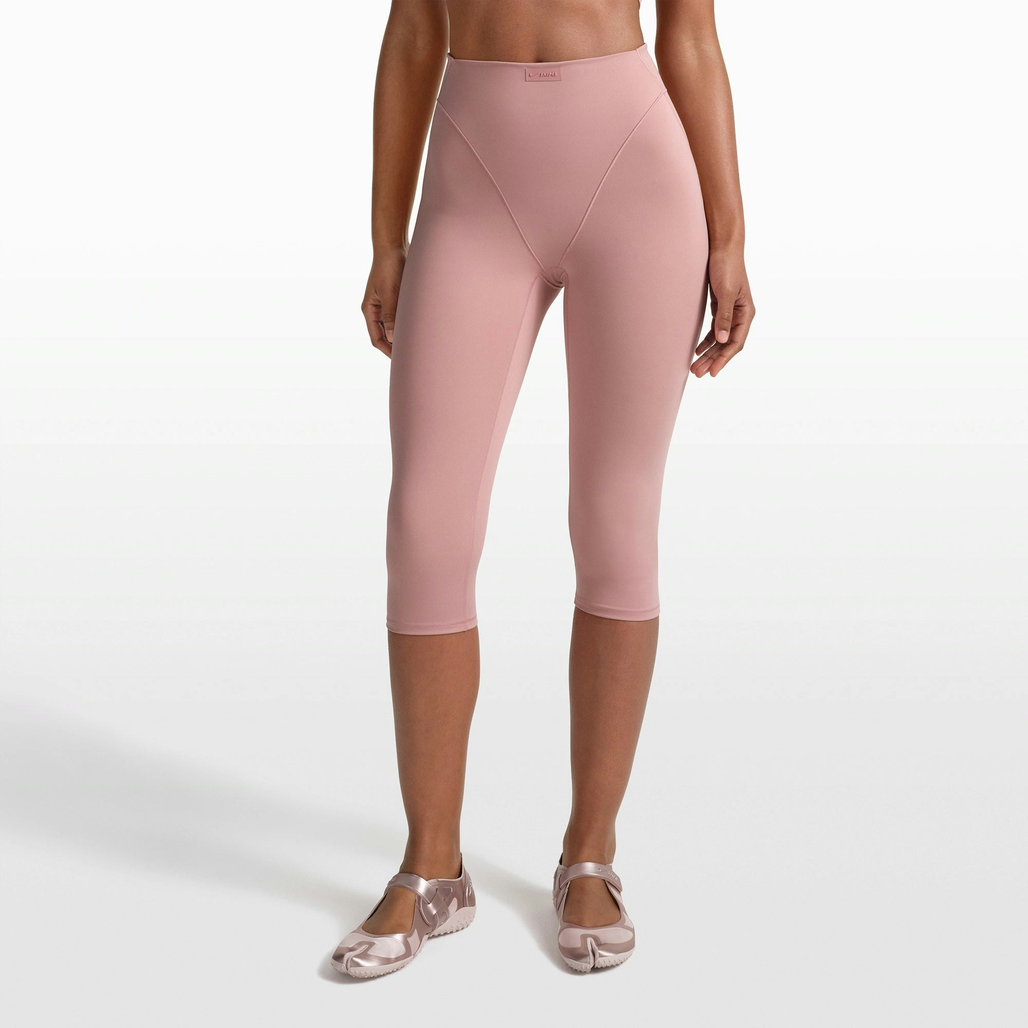 17" V-LINE CROP LEGGING - 4