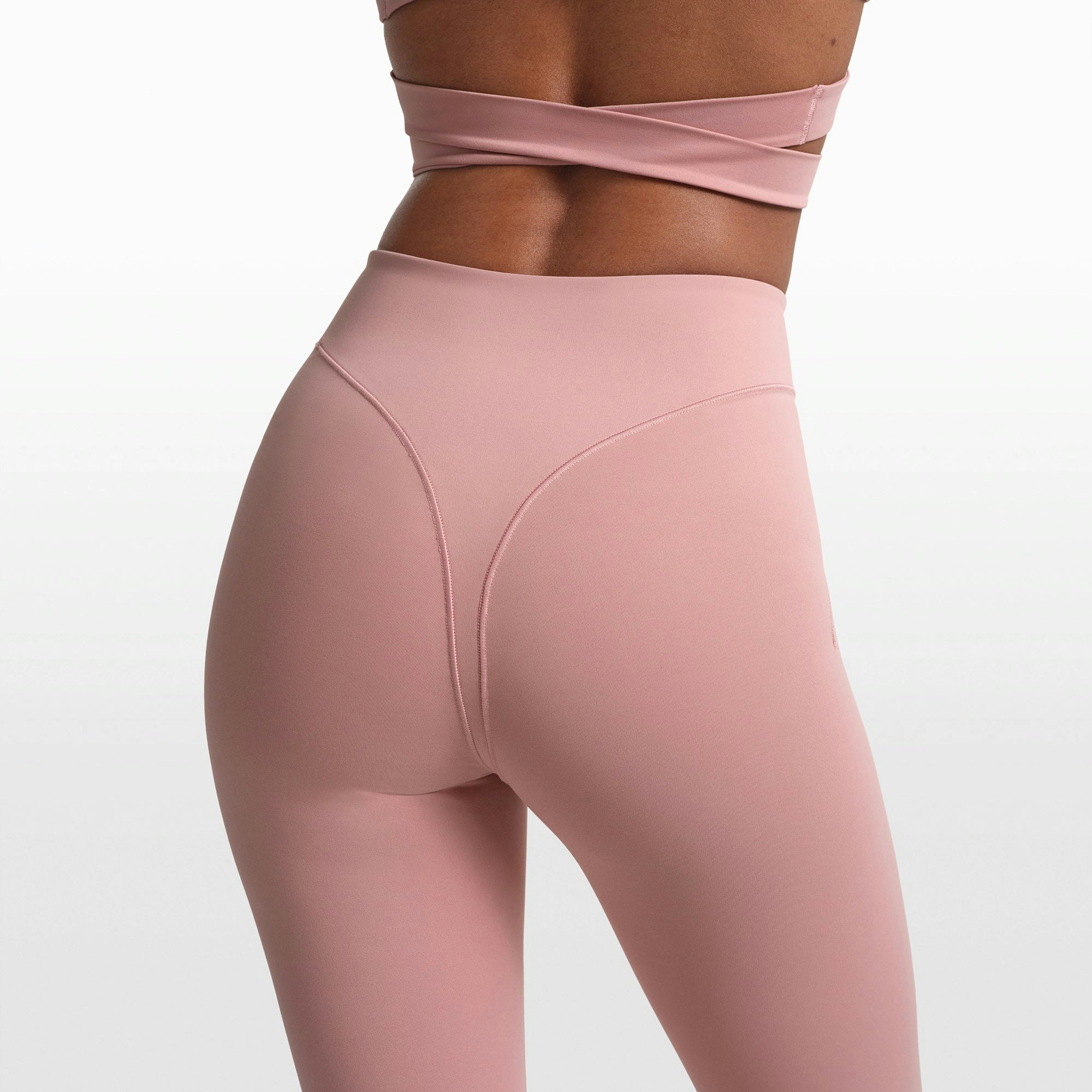 17" V-LINE CROP LEGGING - 3