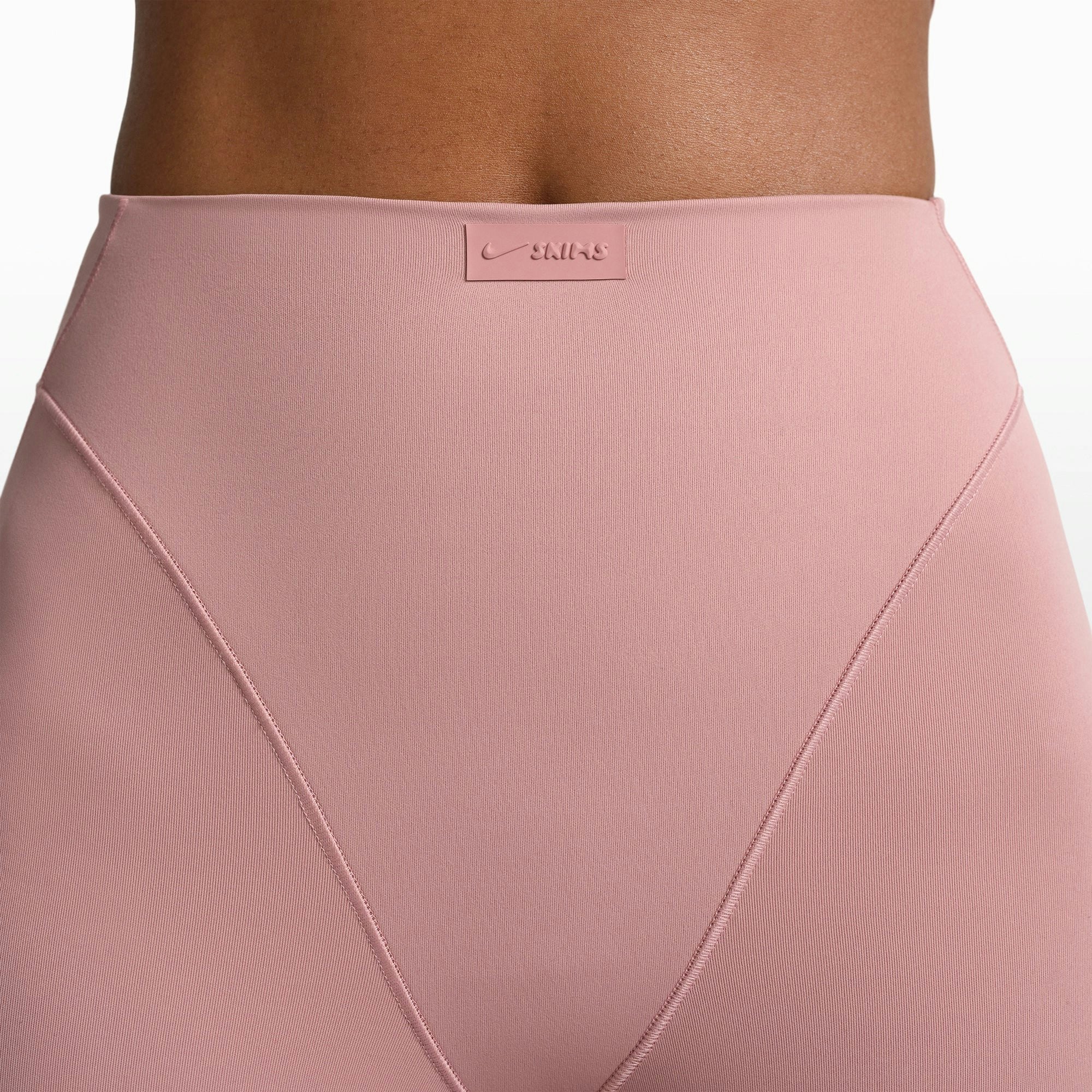 17" V-LINE CROP LEGGING - 5