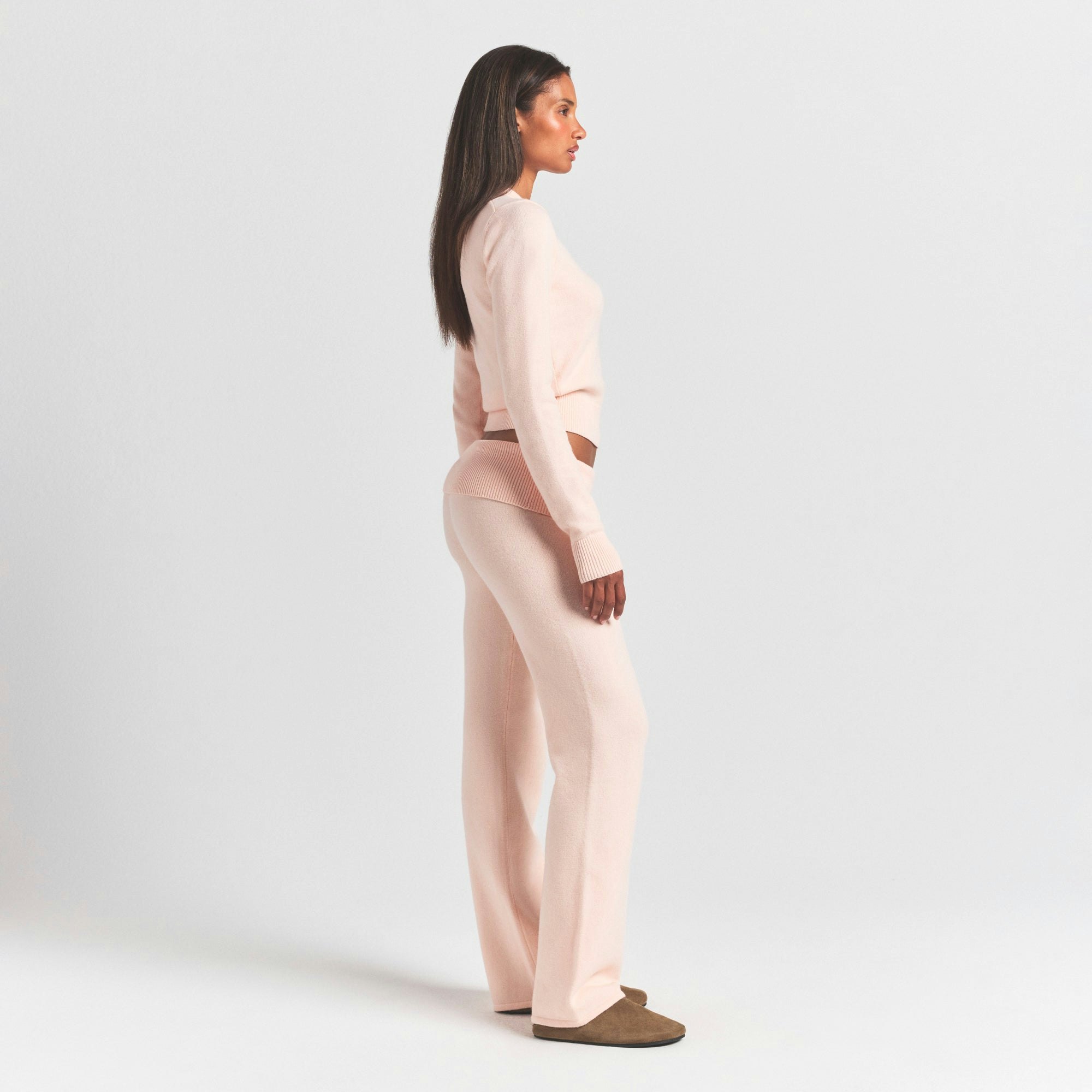 RIBBED LONG SLEEVE FITTED CREW NECK - 3