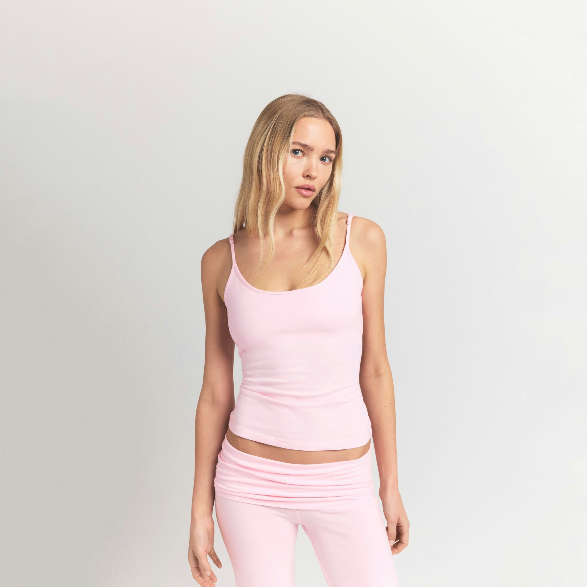 SCOOP NECK CAMI