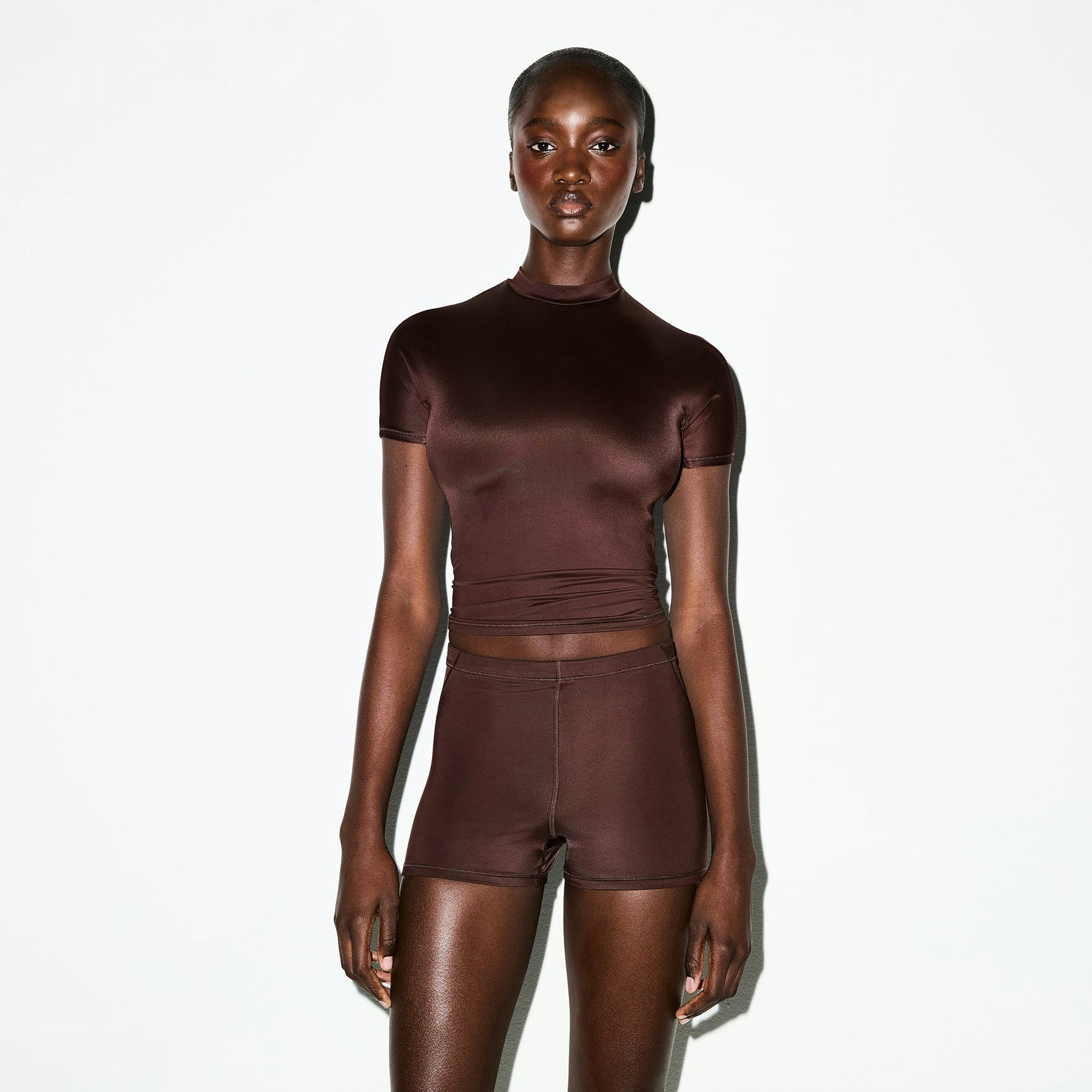 SHORT SLEEVE MOCK NECK TOP