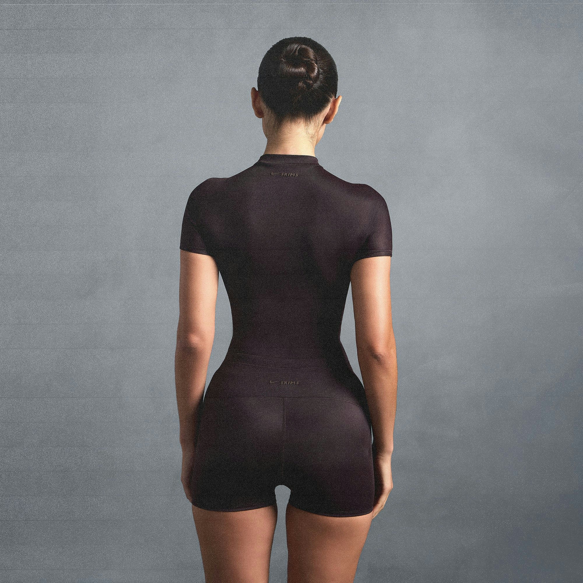 SHORT SLEEVE MOCK NECK TOP - 4